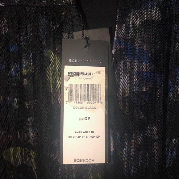 New BCBG MAXAZRIA Dress - Picture 3 of 5